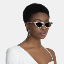 Load image into Gallery viewer, Fez Sunglasses