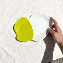 Load image into Gallery viewer, Puddle Dish