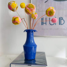 Load image into Gallery viewer, Pom Flower Bouquet

