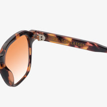 Load image into Gallery viewer, Manhattan Sunglasses
