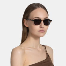 Load image into Gallery viewer, Manhattan Sunglasses
