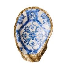 Load image into Gallery viewer, Oyster Ring Dish
