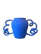 Load image into Gallery viewer, Boinggg Vase Style 3
