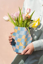 Load image into Gallery viewer, Picnic Small Paper Vase
