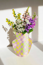 Load image into Gallery viewer, Picnic Paper Vase
