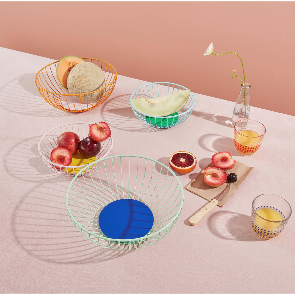 Small Iris Wire Basket