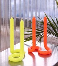 Load image into Gallery viewer, Twist Candle.
