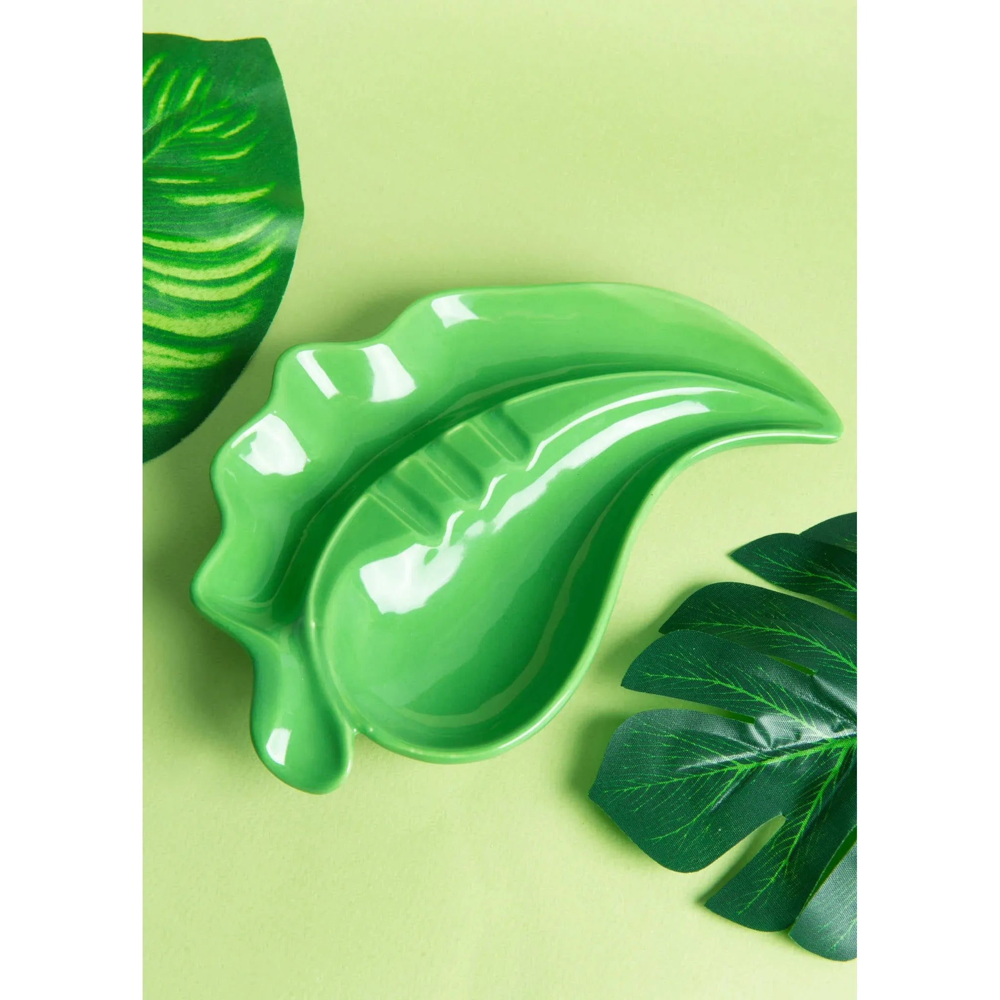 Retro Leaf Ashtray