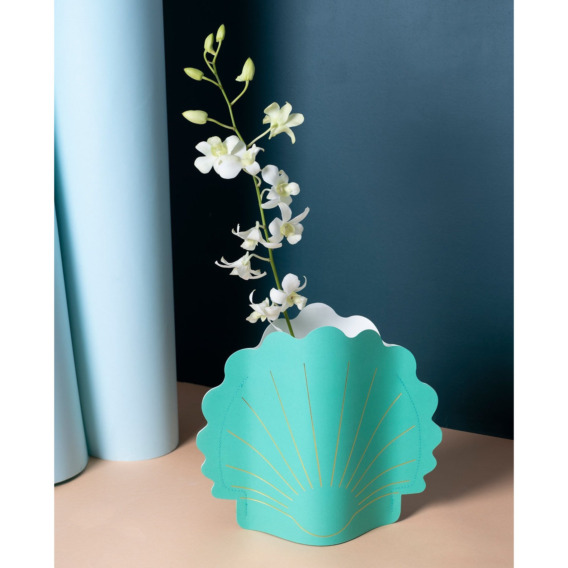 Hera Green Paper Vase
